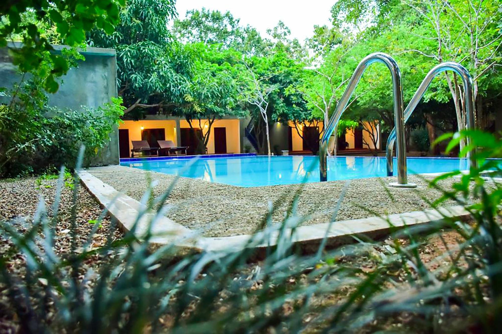 Tropicara Resort Szigirija Kültér fotó