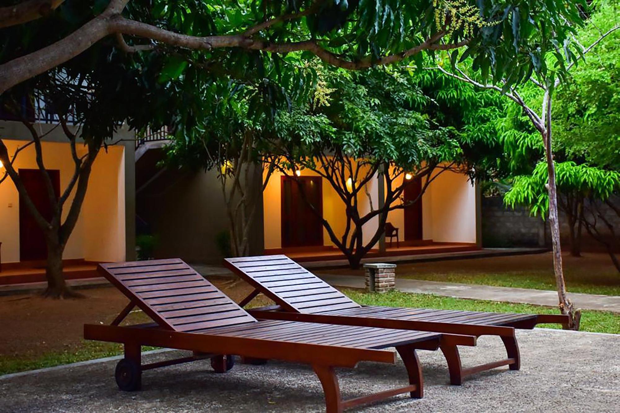 Tropicara Resort Szigirija Kültér fotó