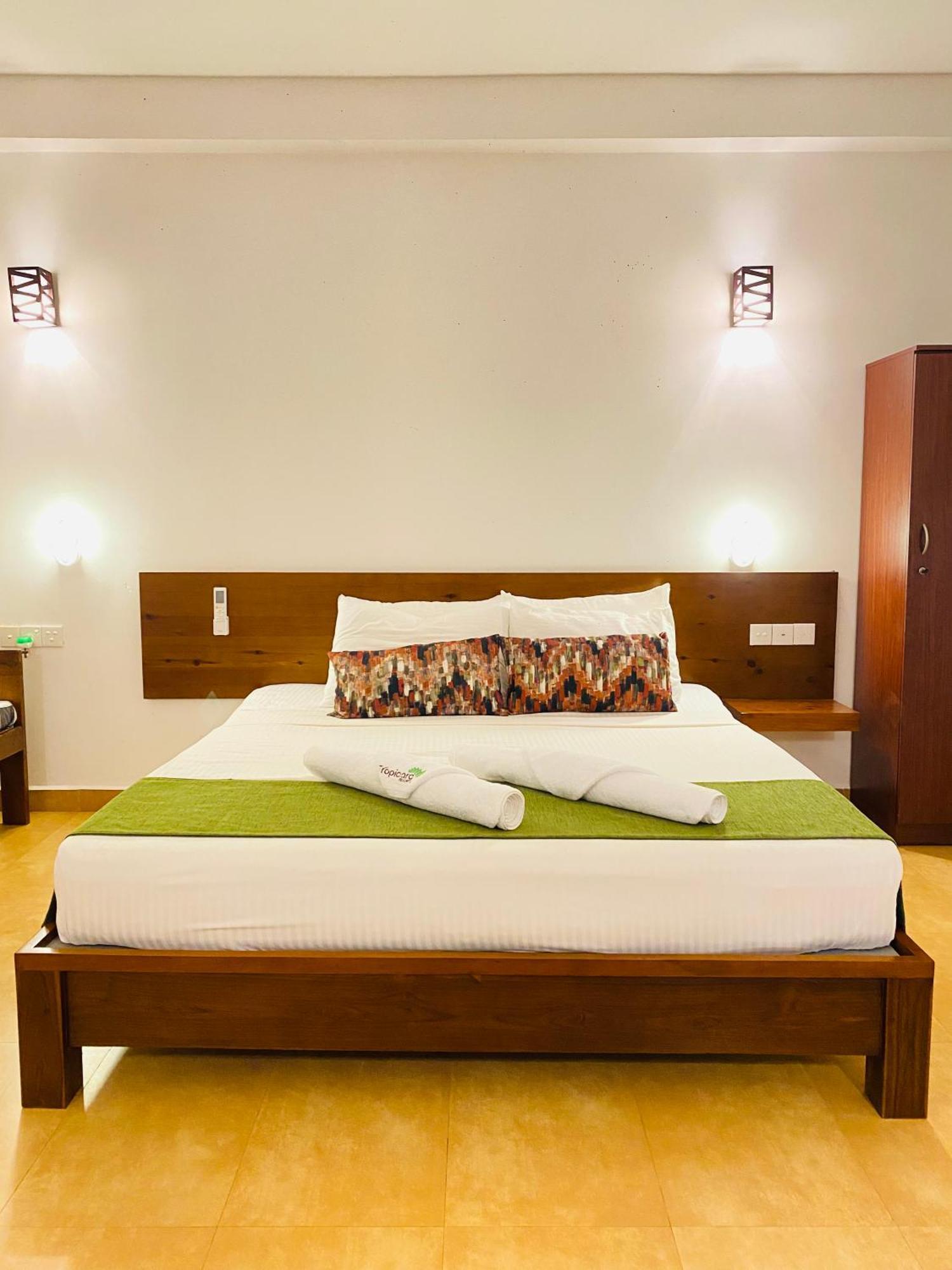 Tropicara Resort Szigirija Kültér fotó